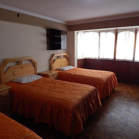 Casa De Huespedes Isabella Hotel ซูเกร ภายนอก รูปภาพ