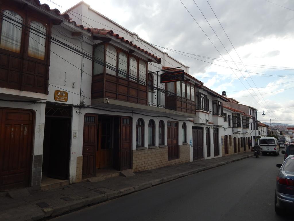 Casa De Huespedes Isabella Hotel ซูเกร ภายนอก รูปภาพ
